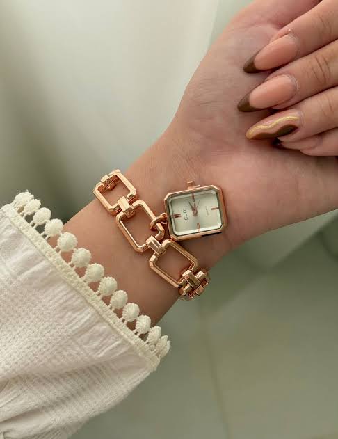 Bracelet Watch for Her with Gift Box 🎁